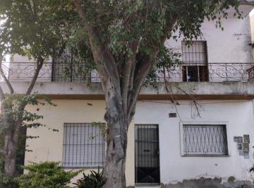 PH de 3 ambientes, General San Martín · Departamento 3 Amb. a Reciclar con Terraza Propia, y 100 m² de Parque