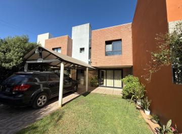 PH · 244m² · 3 Ambientes · 1 Cochera · Duplex de 3 Amb, con Parque y Quincho