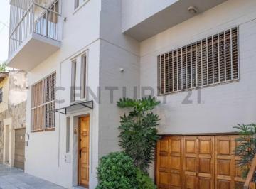 PH · 153m² · 5 Ambientes · 1 Cochera · PH Sin Expensas, Cochera y Gran Terraza