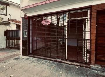 Local comercial de 2 ambientes, Mar del Plata · Alquiler Local Comercial con Vidriera a La Calle Frente Al Hpc Mar del Plata