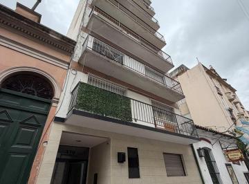 Departamento · 36m² · 2 Ambientes · Venta Depto 2 Amb con Patio en San Telmo - Reciclado a Nuevo - Apto Credito