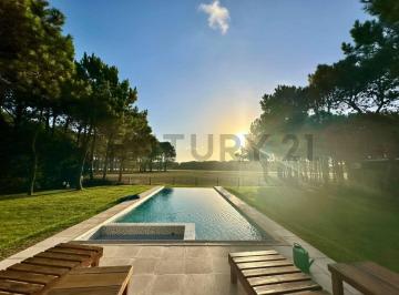 Casa · 280m² · 5 Ambientes · 2 Cocheras · Casa en Venta La Herradura Pinamar