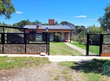Casa de 5 ambientes, Los Cocos · Se Vende Hermosa Casa en Los Cocos, Córdoba.
