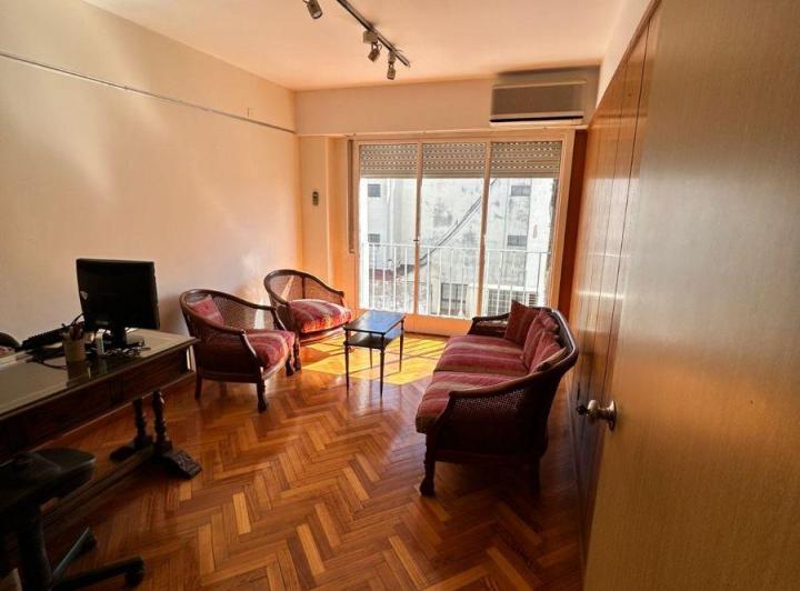 Impecable 2 Ambientes, con Detalles de Categoría y Una Ubicación Inmejorable, a Pasos de Corrientes