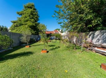 Casa · 120m² · 4 Ambientes · 2 Cocheras · Casa en Venta en City Bell Entre Caminos