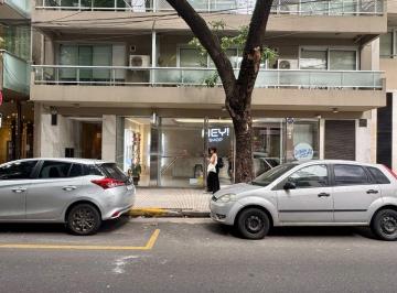 Local comercial · 88m² · Alquiler Local Recoleta Aaa