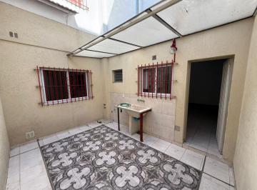 PH de 3 ambientes, Parque Avellaneda · Alquiler – Parque Avellaneda - 3 Ambientes con Patio – White Al 1200