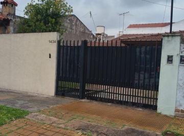 Casa · 100m² · 4 Ambientes · 1 Cochera · Venta Casa Sobre Lote 10x21 en Palomar