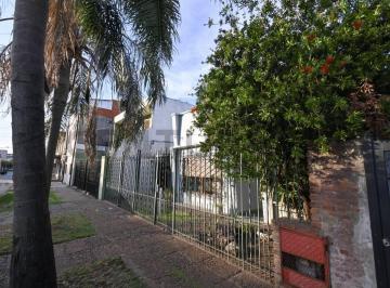 Casa · 125m² · 3 Ambientes · Casa 3 Ambientes con Quincho y Parrilla en Venta