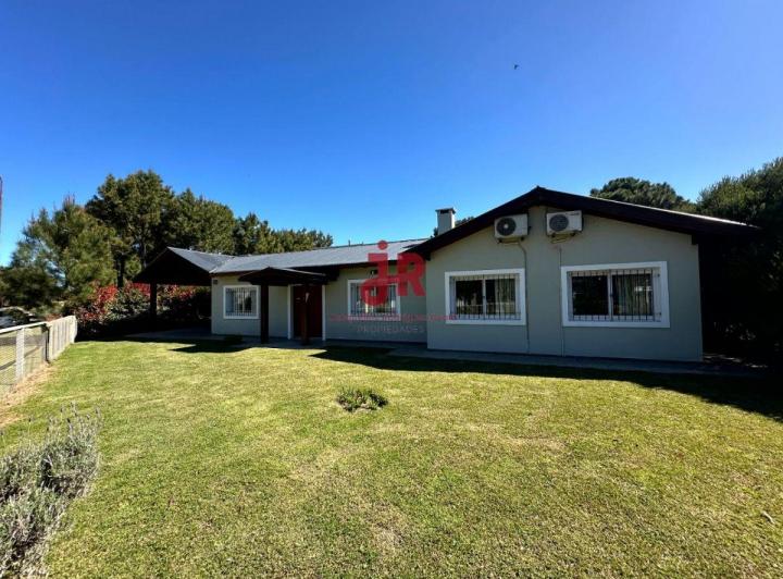Casa · 120m² · 4 Ambientes · 1 Cochera