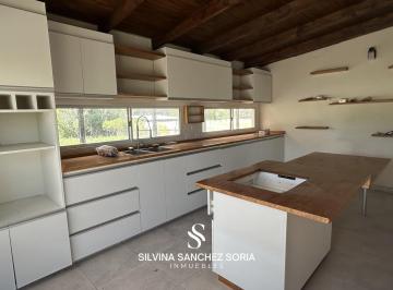 Casa · 915m² · 5 Ambientes · 2 Cocheras · Casa en Venta 5 Ambientes en Barrio Los Paraisos 2, Los Cardales