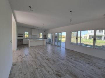 AMN-AMN-3938_2 · Casa en Venta en Puertos Araucarias - Escobar