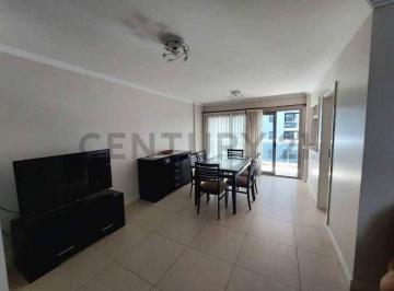 Departamento · 85m² · 2 Dormitorios · 1 Cochera · Venta Semipiso 3 Ambientes a La Calle C/ Cochera y Baulera. Zona La Perla