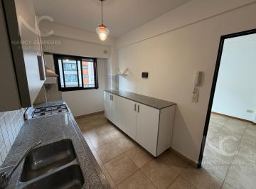 Departamento · 70m² · 3 Ambientes · Departamento de 3 Ambientes con Cochera en Alquiler Quilmes Centro!