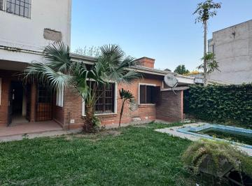 Casa de 13 ambientes, Yerba Buena · Casa en Venta Calle Maciel
