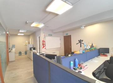 Oficina comercial · 215m² · Alquiler Piso de Oficina Remodelado en Maipú y Lavalle