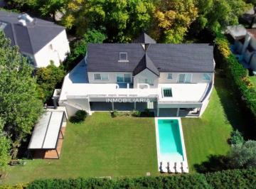 Casa de 6 ambientes Venta USD 980.000 · Importante Propiedad Sobre 1500 m²