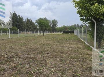 Terreno · 918m² · Terreno de 900 m² con Mejoras y Escritura