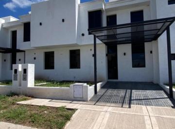 Casa · 101m² · 3 Ambientes · 1 Cochera · Venta a Estrenar Duplex 2 Dorm. Docta Parque