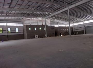 Bodega-Galpón de 2 ambientes, General San Martín · Nave Industrial Triple A, con Salida a Cuatro Calles a Estrenar