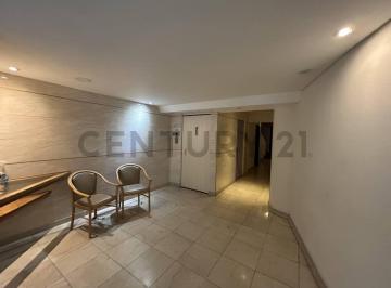 Departamento · 96m² · 4 Ambientes · 1 Cochera · Venta Departamento 4 Ambientes en Recoleta con Cochera y Dependencia