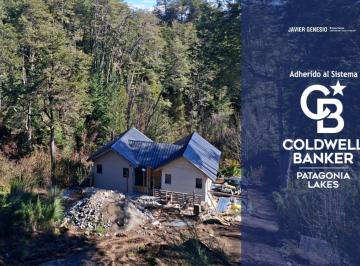 Casa · 77m² · 3 Ambientes · 1 Cochera · Venta Casa en Pozo - Financiación - 2 Dorm - 77 m² Lote 365 m² con Arroyo - Epulafquen V. La Angostura