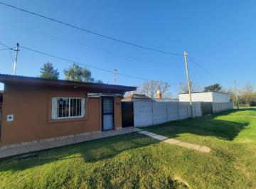 Casa · 50m² · 3 Ambientes · Casa + Galpón en Roldán