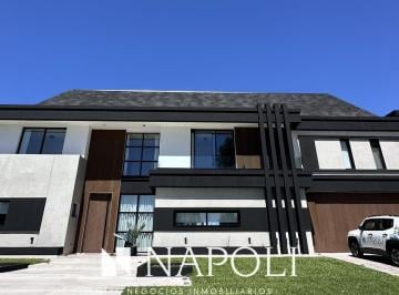 NNI-NNI-3826_2 · Venta de Casa en Barrio Privado Terralagos, Canning