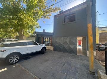 Casa · 172m² · 2 Ambientes · 1 Cochera · Casa en Lujan de Cuyo