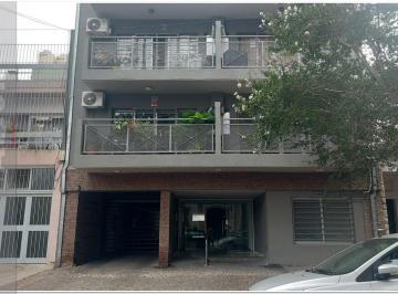 Departamento · 37m² · 2 Ambientes · Departamento 2 Ambientes con Espacio Guardacoche! Apto Profesional