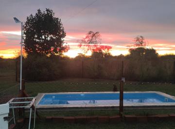 Casa de 3 ambientes, Gualeguay · Casa Cabaña con Pileta. Amueblada. Terreno 1500 m. Dueño Directo