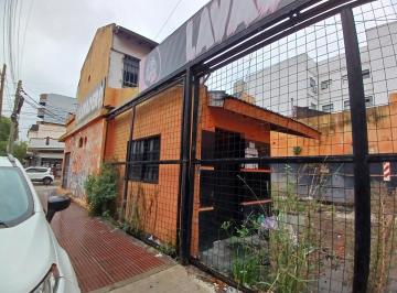Local comercial · 50m² · 3 Cocheras · Local en Esquina con Terreno Propio a m de La Estación