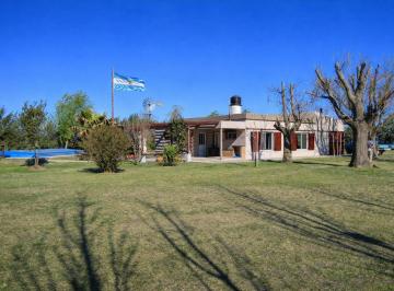 Campo · 110000m² · 2 Dormitorios · Campo en Salto Grande