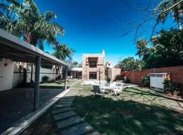 PATIO DELANTERO · Casa en Villa Fabiana