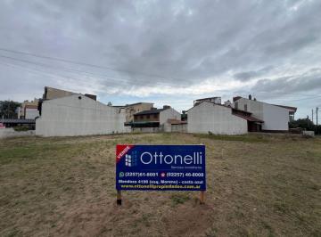 Terreno , Costa Azul · Lotes en Calle Mendoza