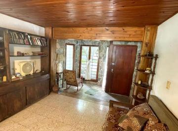 Casa de 5 ambientes, La Plata · Casa de 3 Dorm. con un Local en Venta en Gonnet