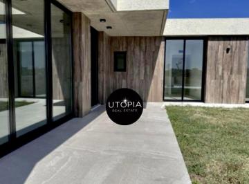 Casa · 186m² · 4 Ambientes · 2 Cocheras · Venta Casa 4 Ambientes a La Laguna en Barrio La Alameda, Canning