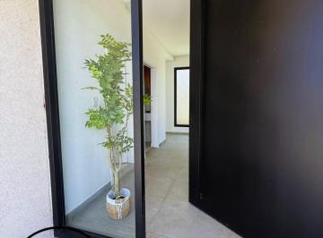 Casa en Venta de 4 ambientes · Comarcas de Luján 4 Dorm.