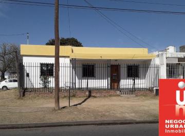 Casa de 7 ambientes, Córdoba · Venta Bº San Cayetano Asturias 3396 3 Dorm. y Patio