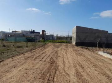 Terreno · 417m² · 4 Entre 488 y 489. Lote en Venta de 417 m², Villa Castells, Manuel. B. gonnet.