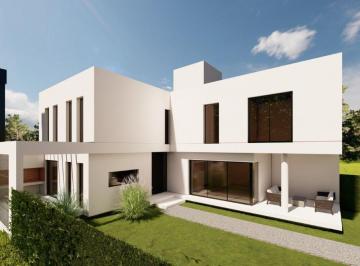 Casa de 4 ambientes, Godoy Cruz · Barrio Las Pircas - Casa en Venta
