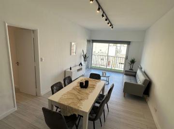 Departamento · 87m² · 4 Ambientes · Departamento en Venta de 4 Ambientes con Dep y Vista Lateral Al Mar.