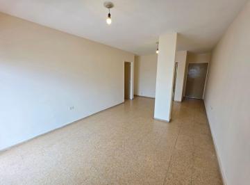 Departamento en Alquiler de 6 ambientes Centro · Alq. 3 Dorm. y Dep. Serv. C/balcón Ext. - Centro - Sucre 25 - Córdoba
