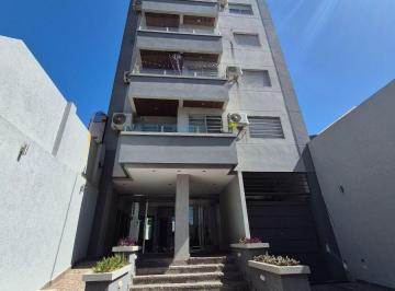 Departamento de 3 ambientes, Lanús · Moderno Semipiso en Duplex de 3 Ambientes con Terraza Privada y Cochera. Lanús Este. Venta