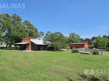 Campo · 190000ha · Chacra con Mejoras y Arboleda en Chenaut