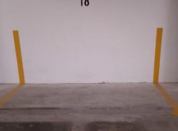 Garage · 15m² · Cochera en Edificio Pilay, Centro, Santa Fe