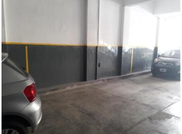 Garage · 12m² · 1 Cochera · Excelente Cochera Fija en P Baja Entrada Directa - Amplia