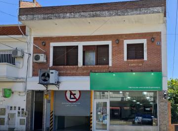 Local comercial · 625m² · Venta Inmueble Comercial con Local, Garaje y 3 Departamentos Sobre Chilavert en Villa Lugano
