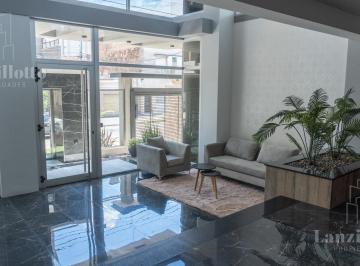 Departamento · 82m² · 3 Ambientes · 1 Cochera · Departamento 3 Amb. en Torre de Categoría - Lanús Este