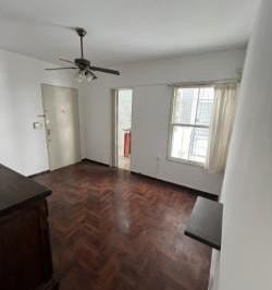 Departamento · 31m² · 2 Ambientes · Departamento en Alquiler 2 Ambientes Balvanera Muy Buen Estado